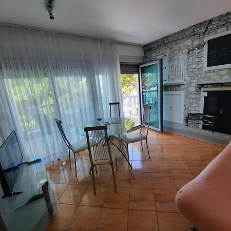 And Simic Apartment