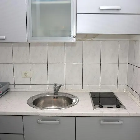And Simic Apartment